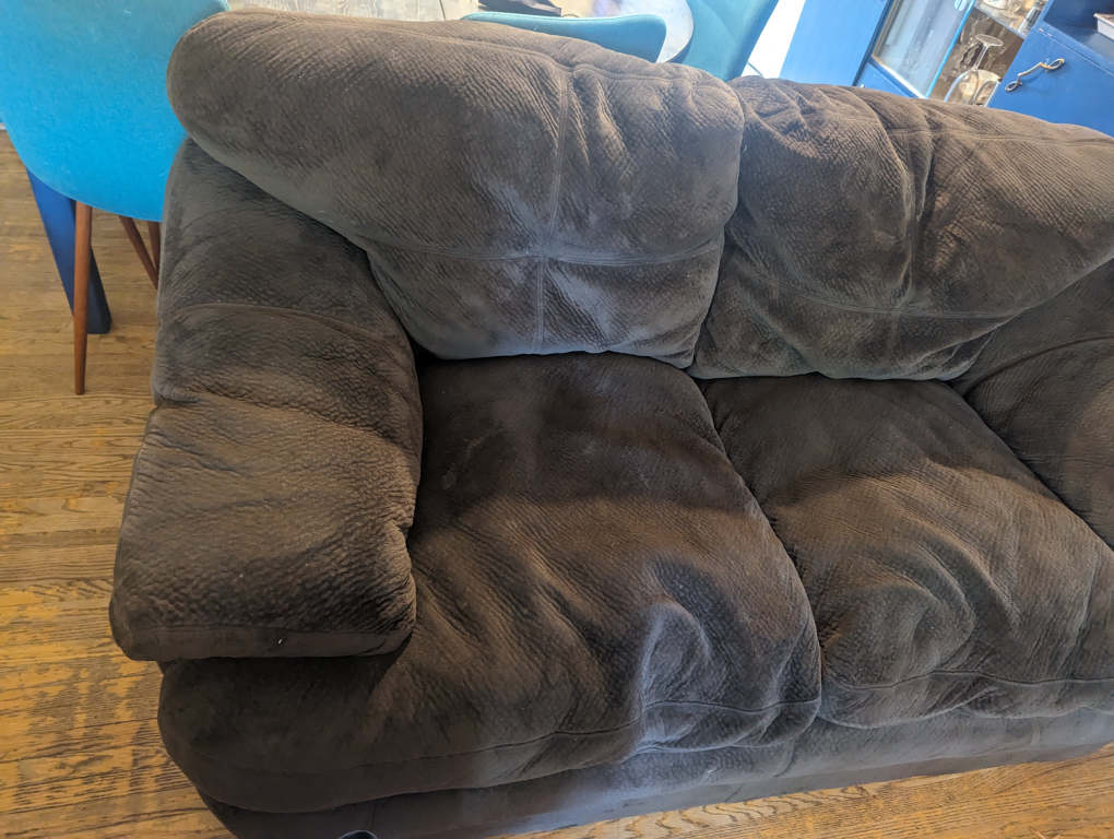 Couch /Loveseat - photo 2
