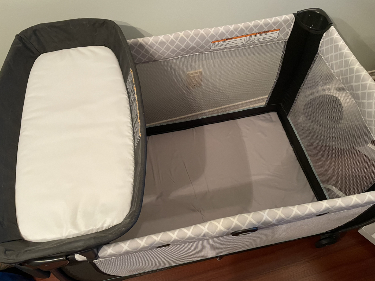 Graco Pack ‘n Play Travel Dome XL Playard image indicator(3)