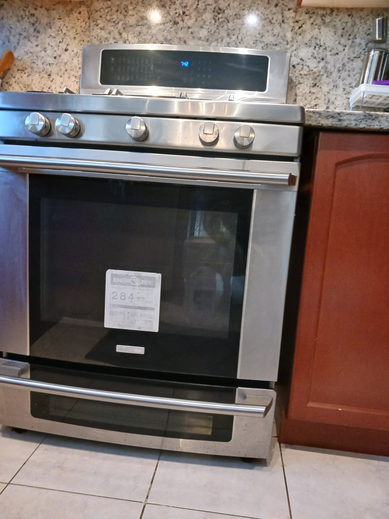 gas range - photo 3