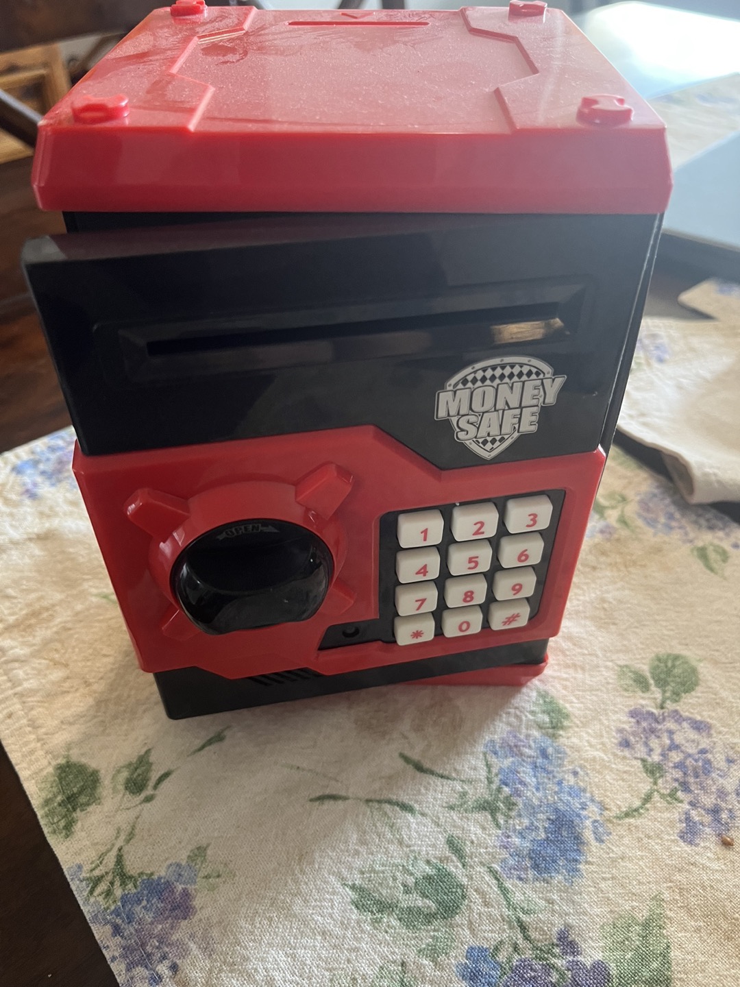 Kids money safe thumbnail