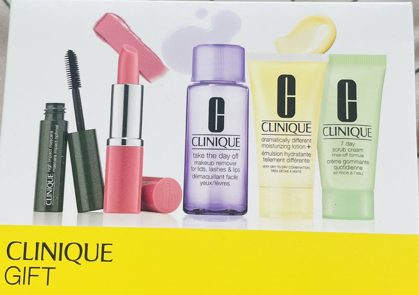 CLINIQUE GIFT SET thumbnail