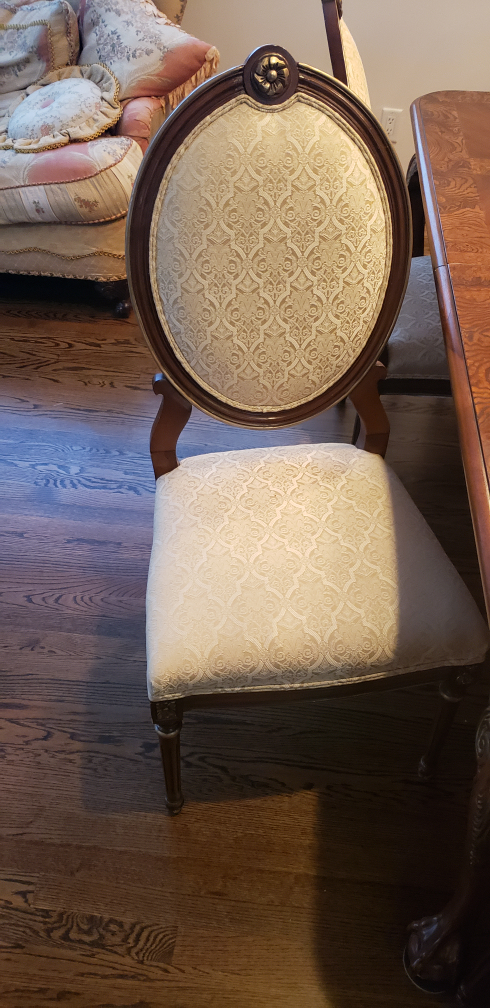 Drexel Heritage Dining Table and Chairs