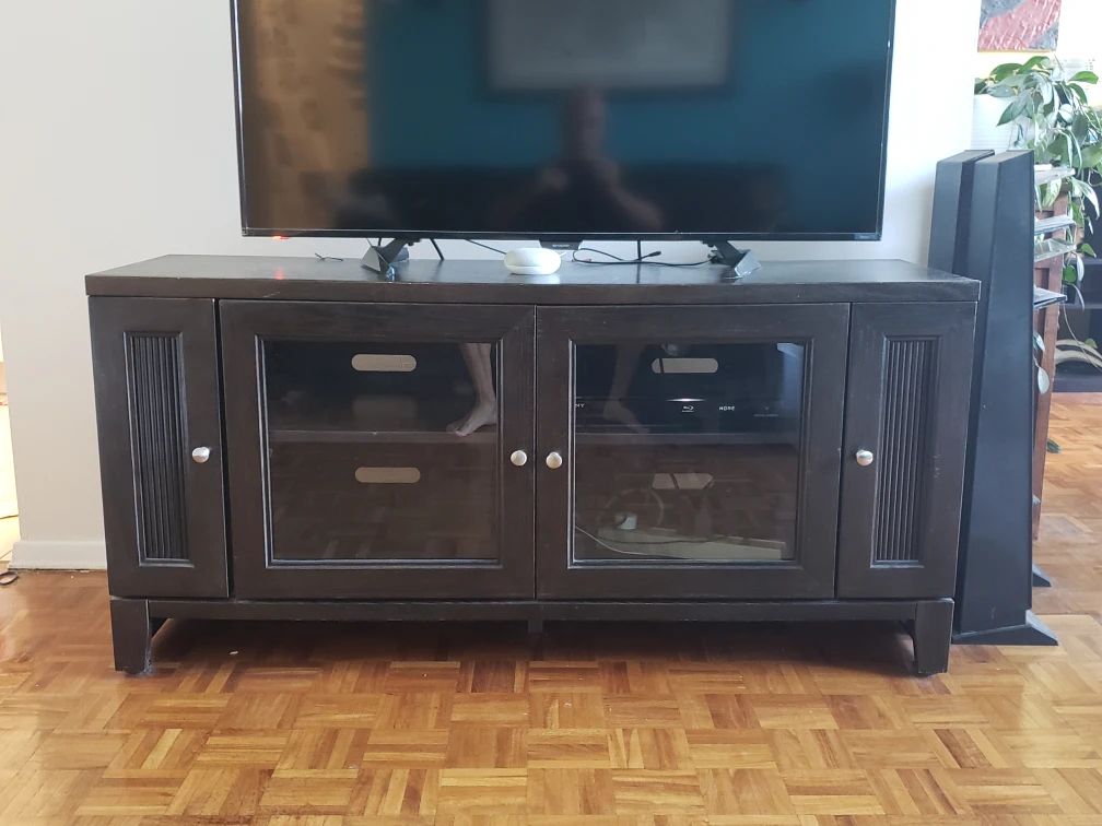 Entertainment cabinet