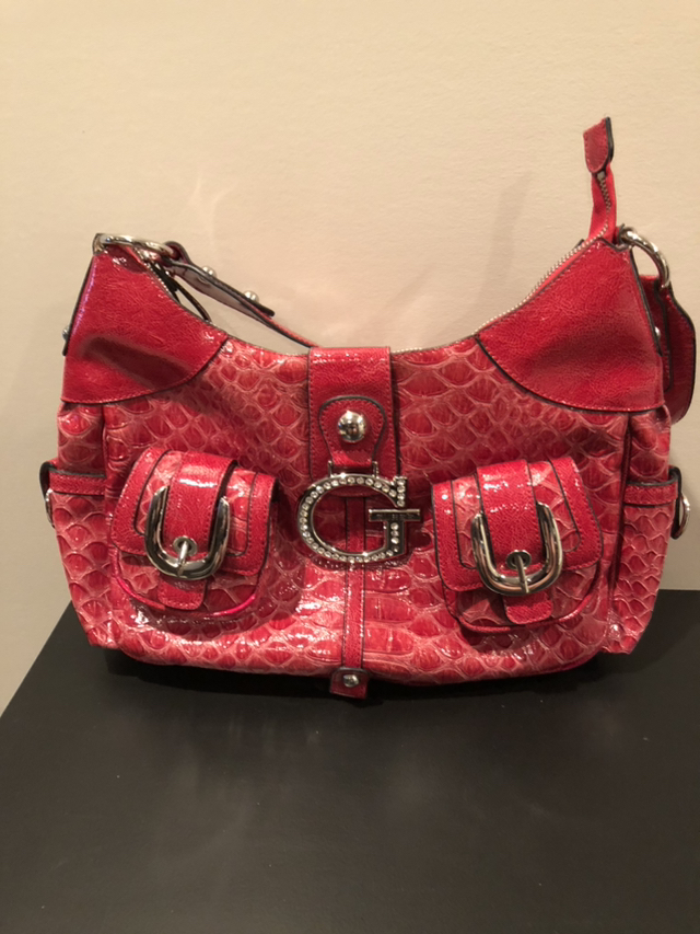 Guess Purse thumbnail