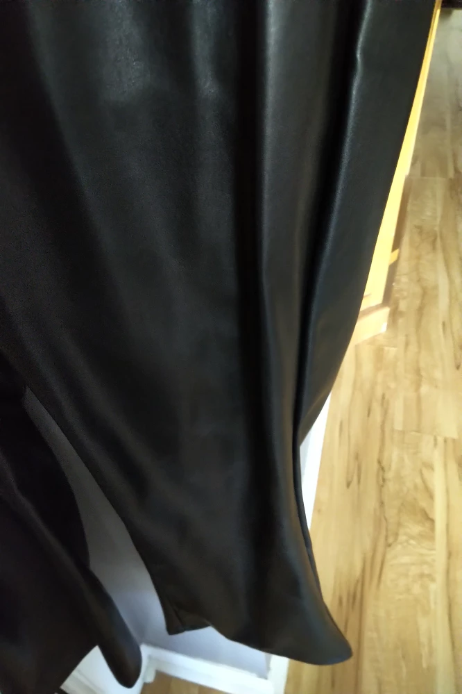 women pleather pants image indicator(3)