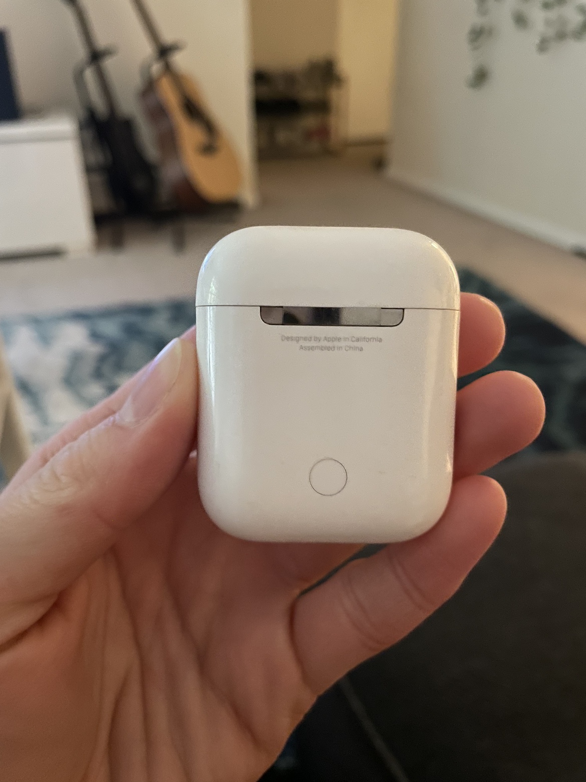 AirPods 1st Gen (Only Right Airpod Works) - photo 3