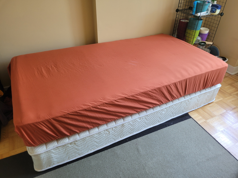 Light-Weight Crib Sheet– Twin Size
