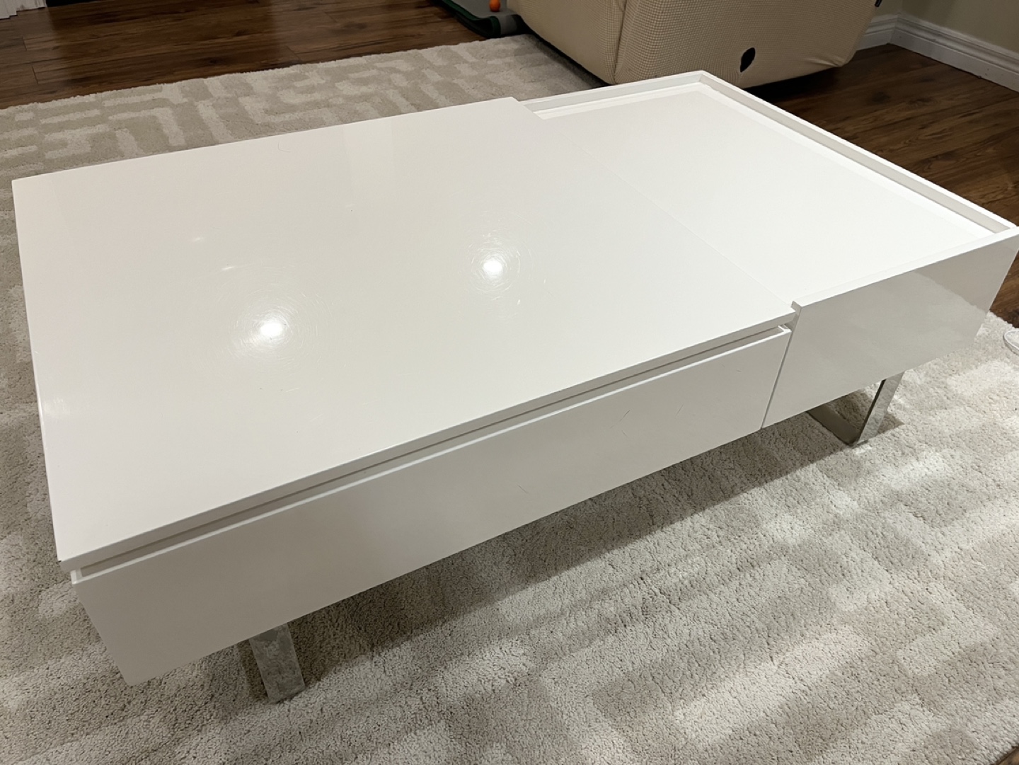 Structube lift top coffee table thumbnail