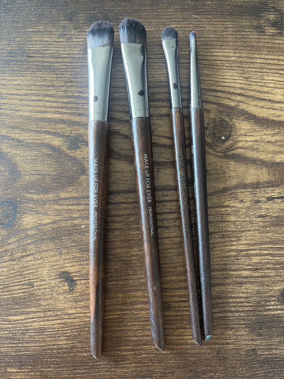 MAKEUP FOREVER brushes thumbnail