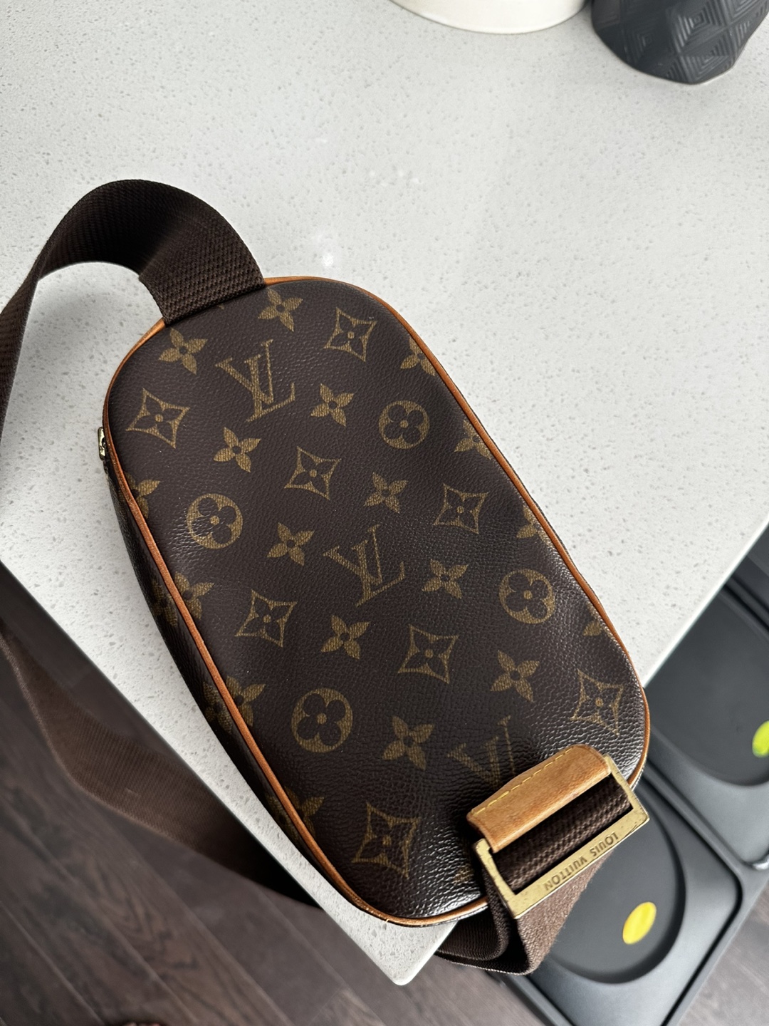 Vintage Louis Vuitton Monogram Pochette Gange - photo 2