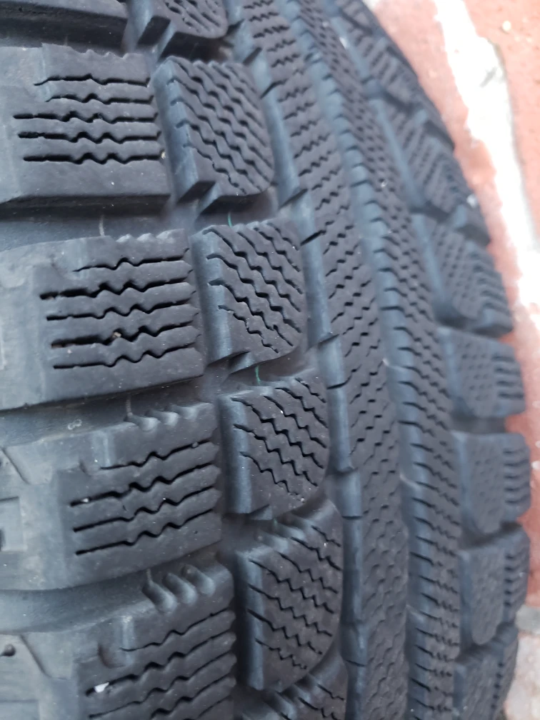 4 Winter Tires Sailun 205/65R15 with Steelies - photo 3