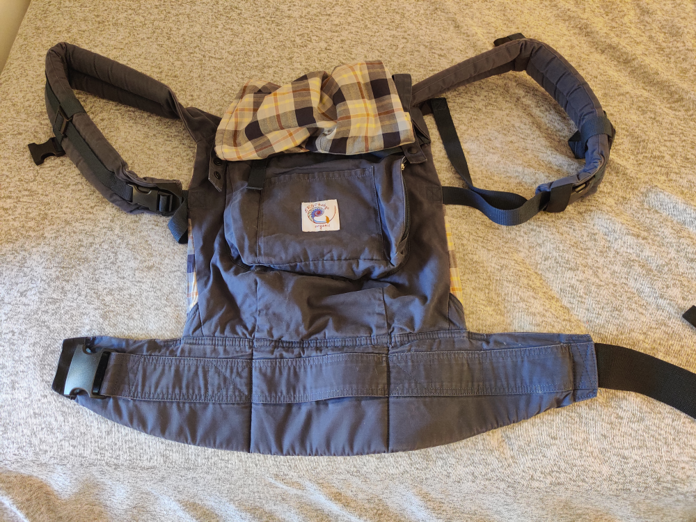 ErgoBaby Baby Carrier + Newborn Insert thumbnail