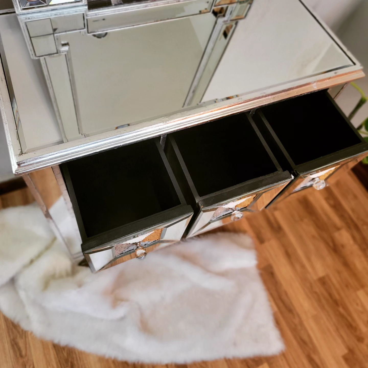 Mirrored Chest Of Drawers and Mirror Set - photo 4