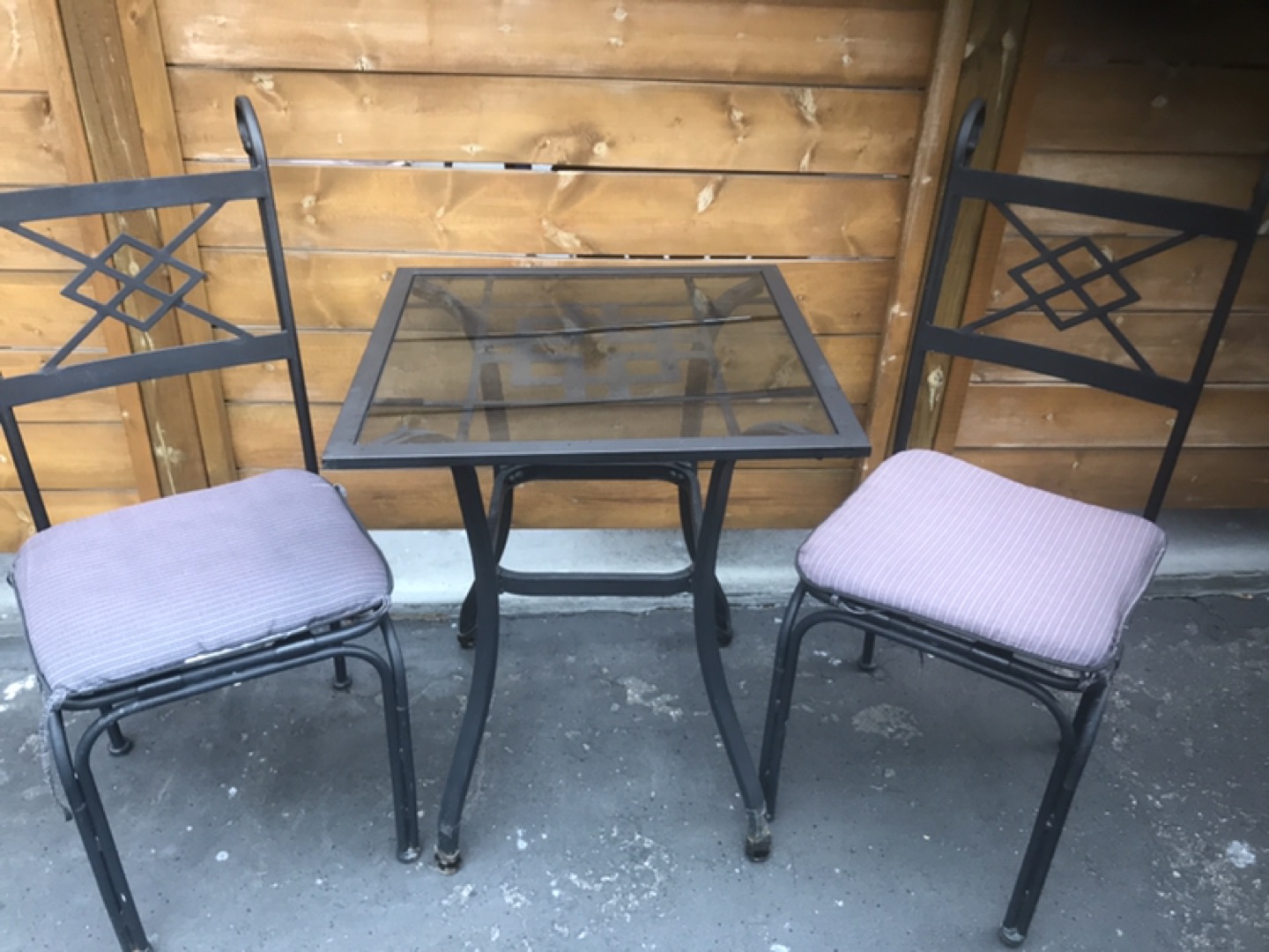 Table and 2 chairs