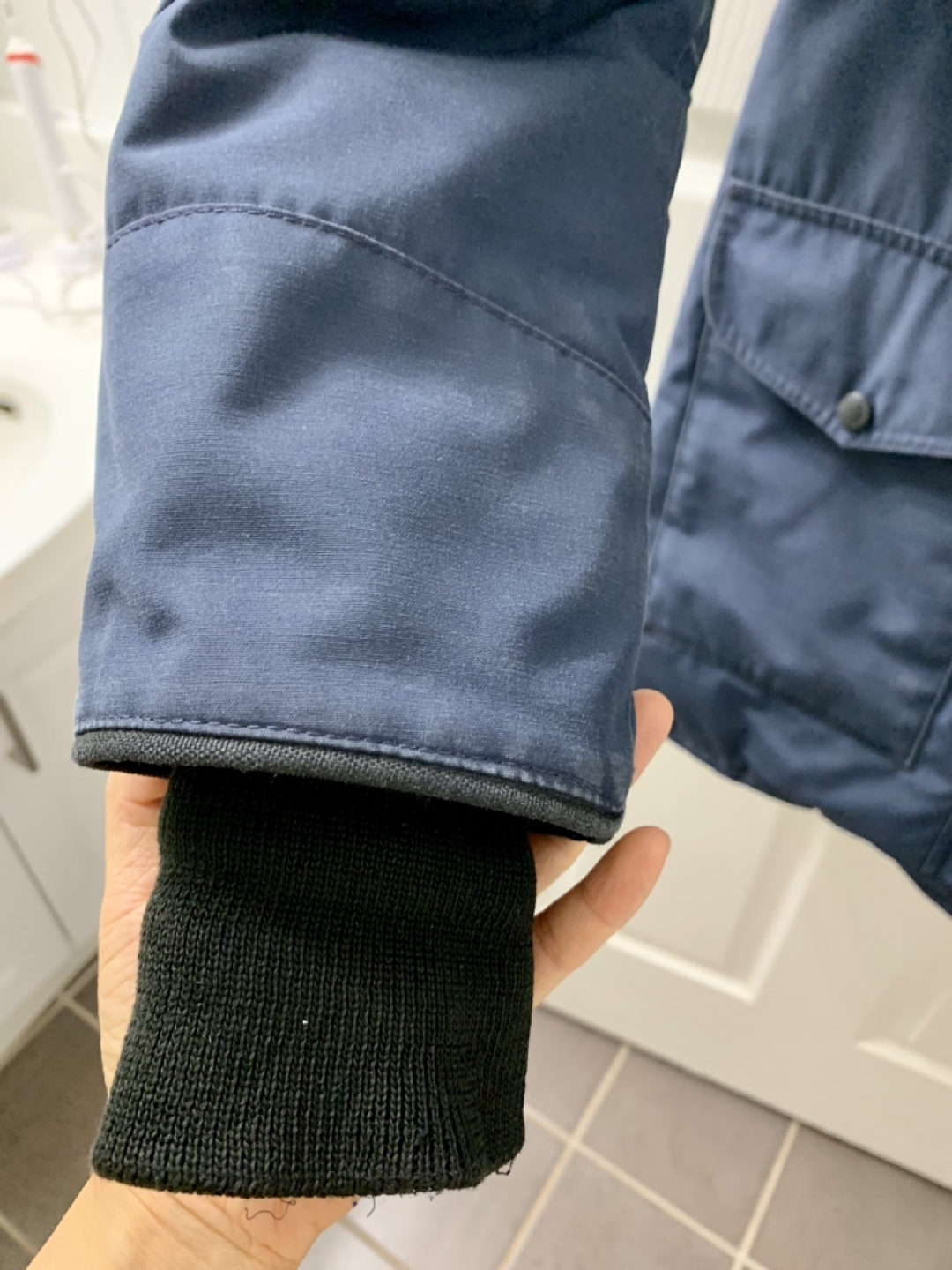 Canada Goose Trillium Parka XS limited edition image indicator(7)