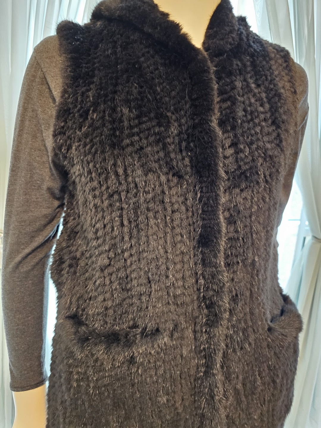 Knitted Mink Black Vest image indicator(6)