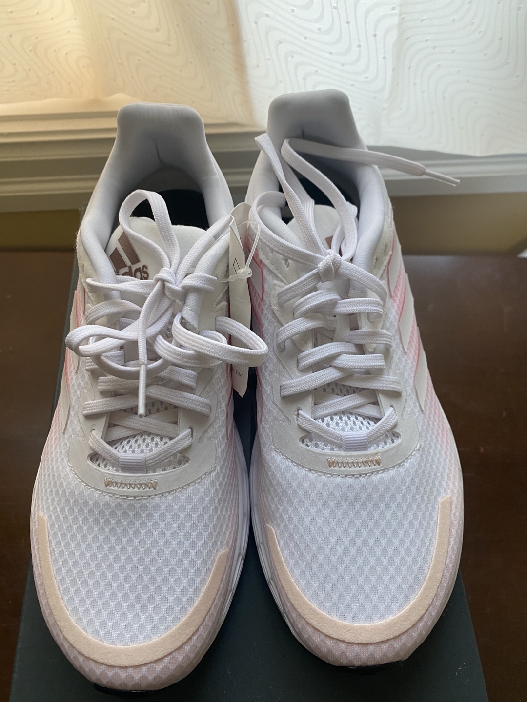 Adidas Running Shoes Size 7 Women NEW with Box image indicator(2)