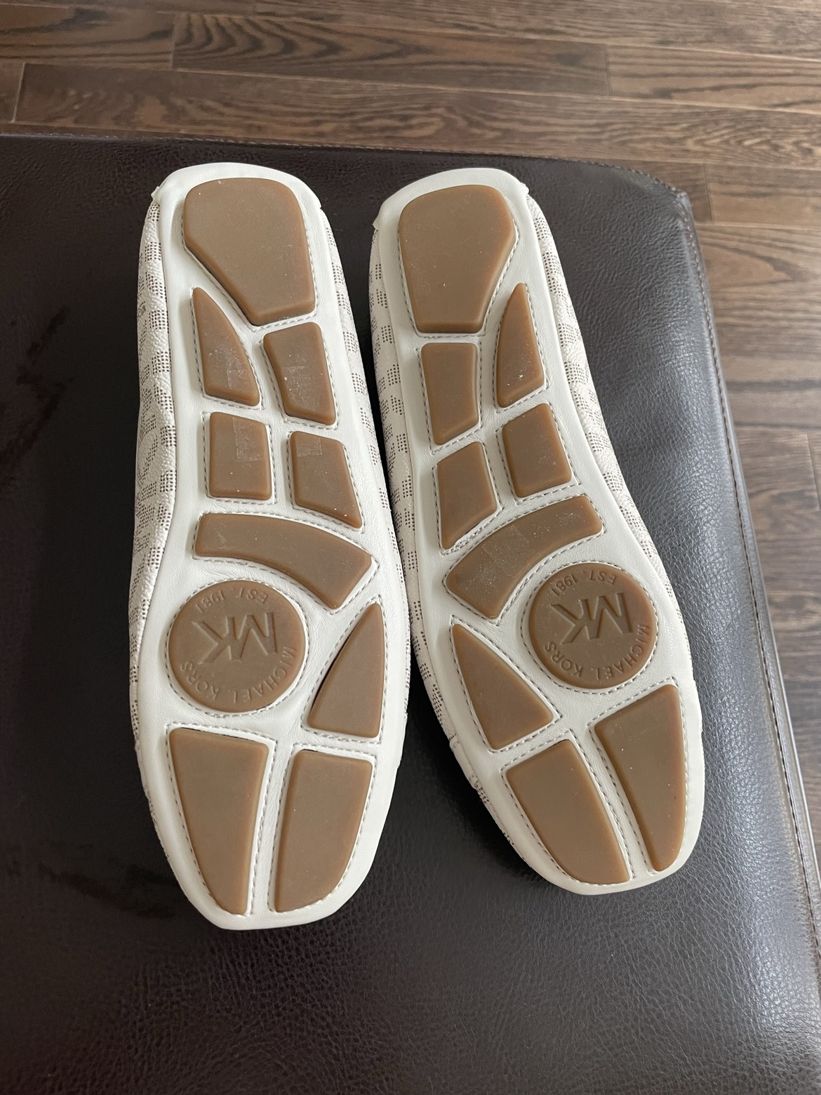 MICHAEL KORS  Brand New Logo Flats - photo 4
