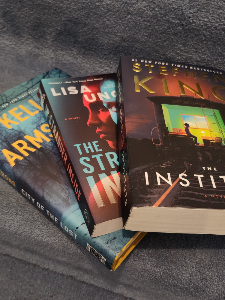 Thriller Novel Bundle + Free Book thumbnail