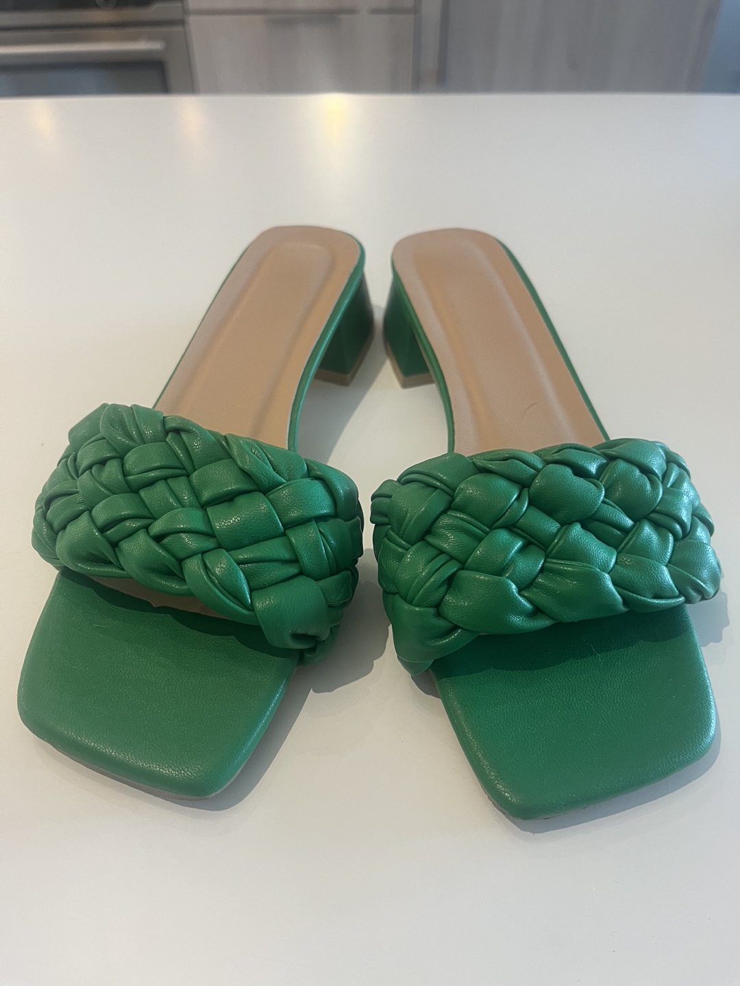 Size 6 sandals - photo 2