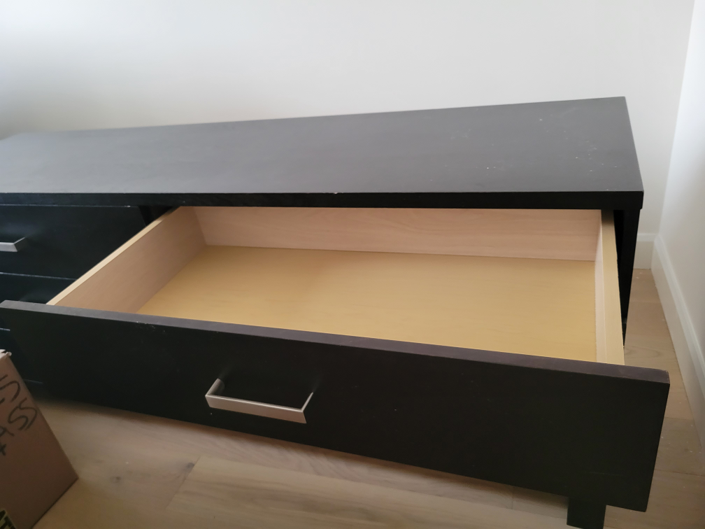 Large bedroom dresser  - solid wood - photo 2