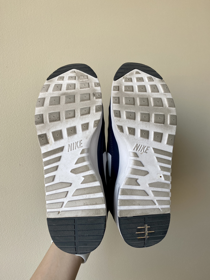 Nike Air Max Thea- Navy (women’s size 7.5 US) image indicator(5)