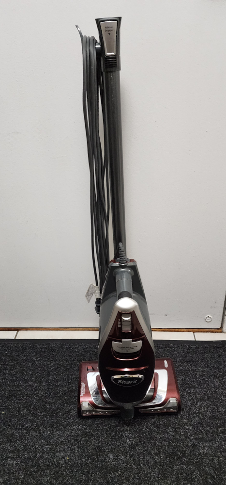 Shark Rocket Vaccum. Ultra light. Deluxe Pro Corded StickVaccum - photo 5
