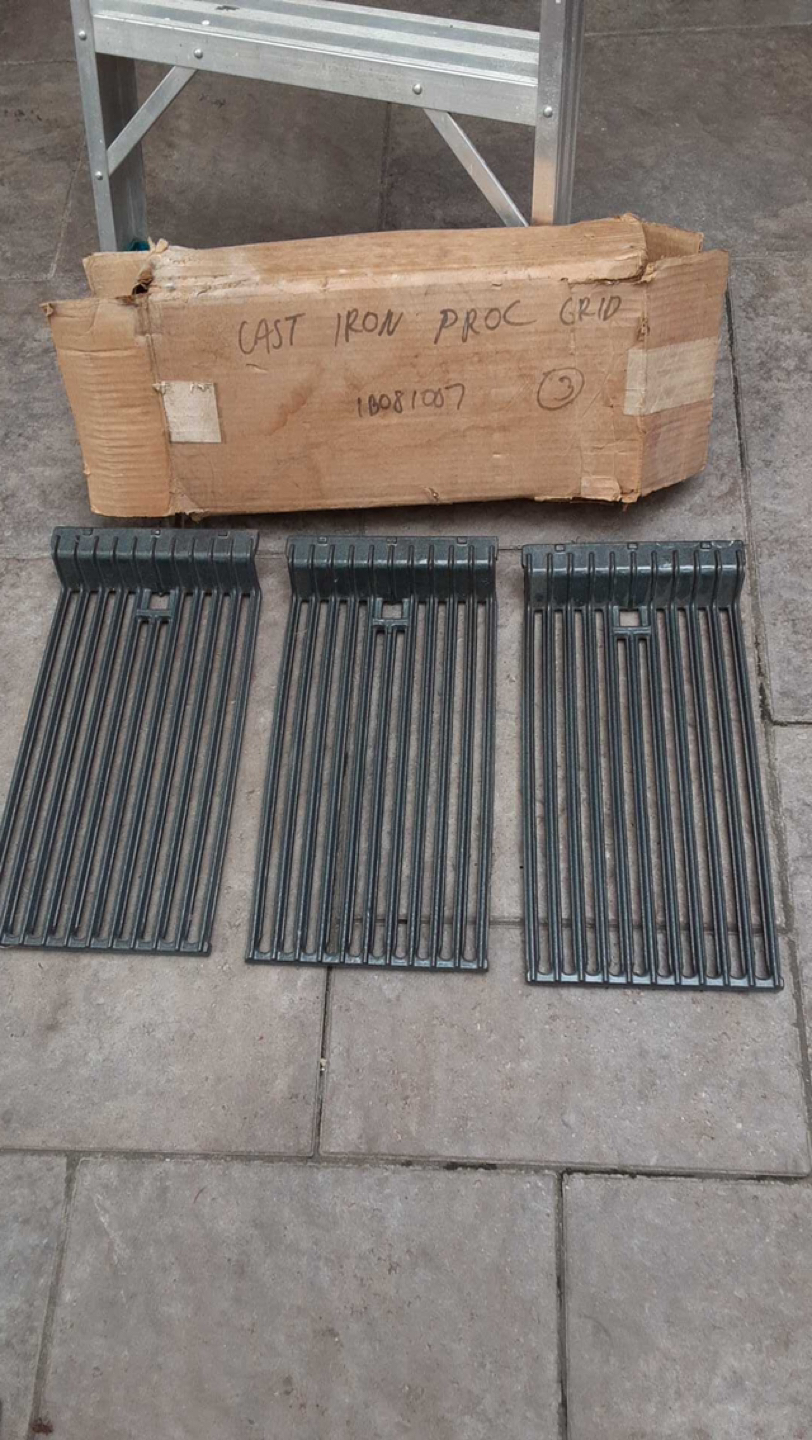 BRAND NEW ASSORTED BARBECUE ITEMS image indicator(3)