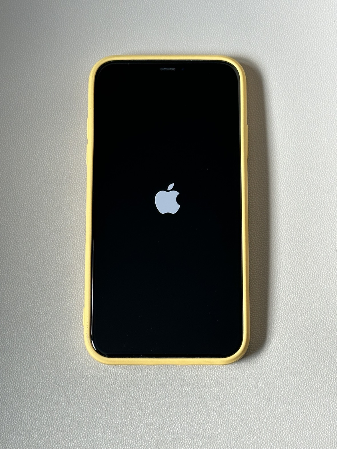 iPhone 11 128G Black Unlocked thumbnail