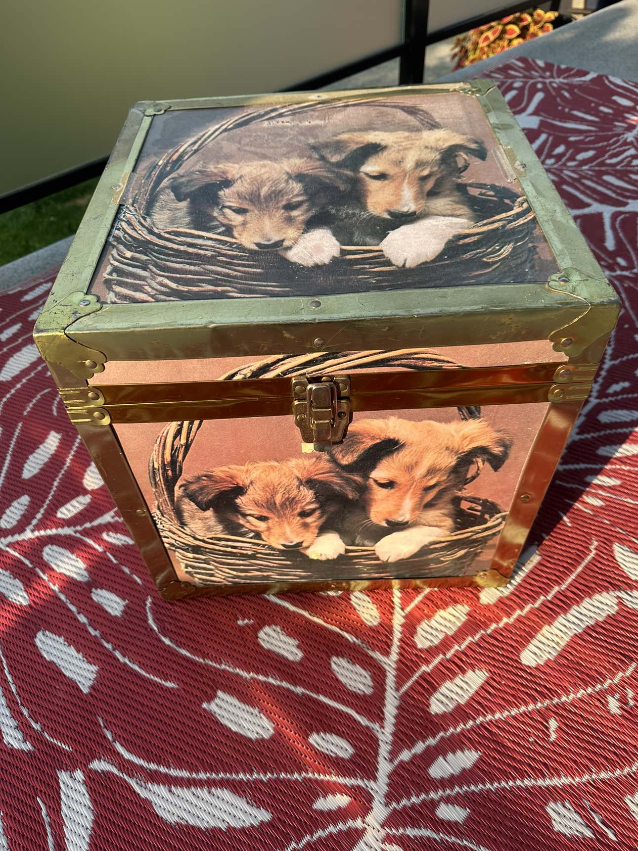 Storage chest !