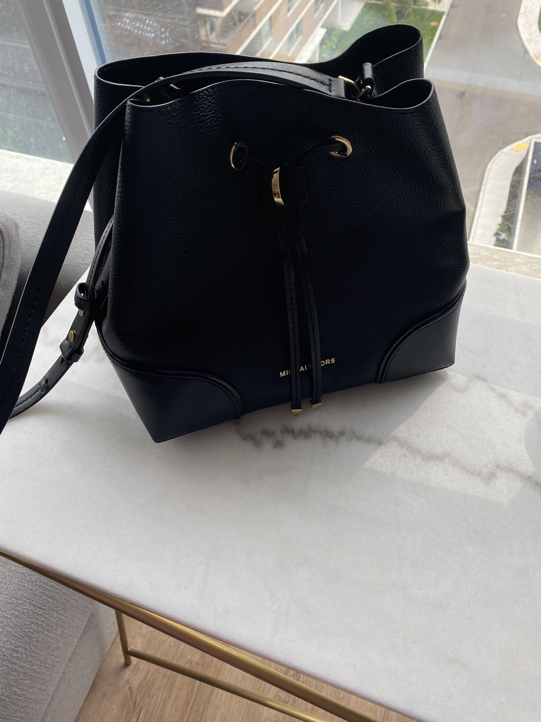 Michael Kors Mercer Gallery Medium Bucket Shoulder - photo 4