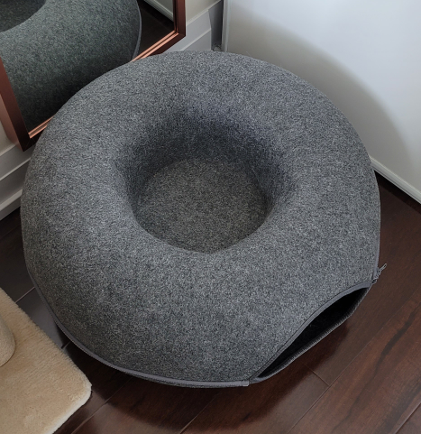 Bubblepup Tunnel Interactive Cat Bed (Large / Black)