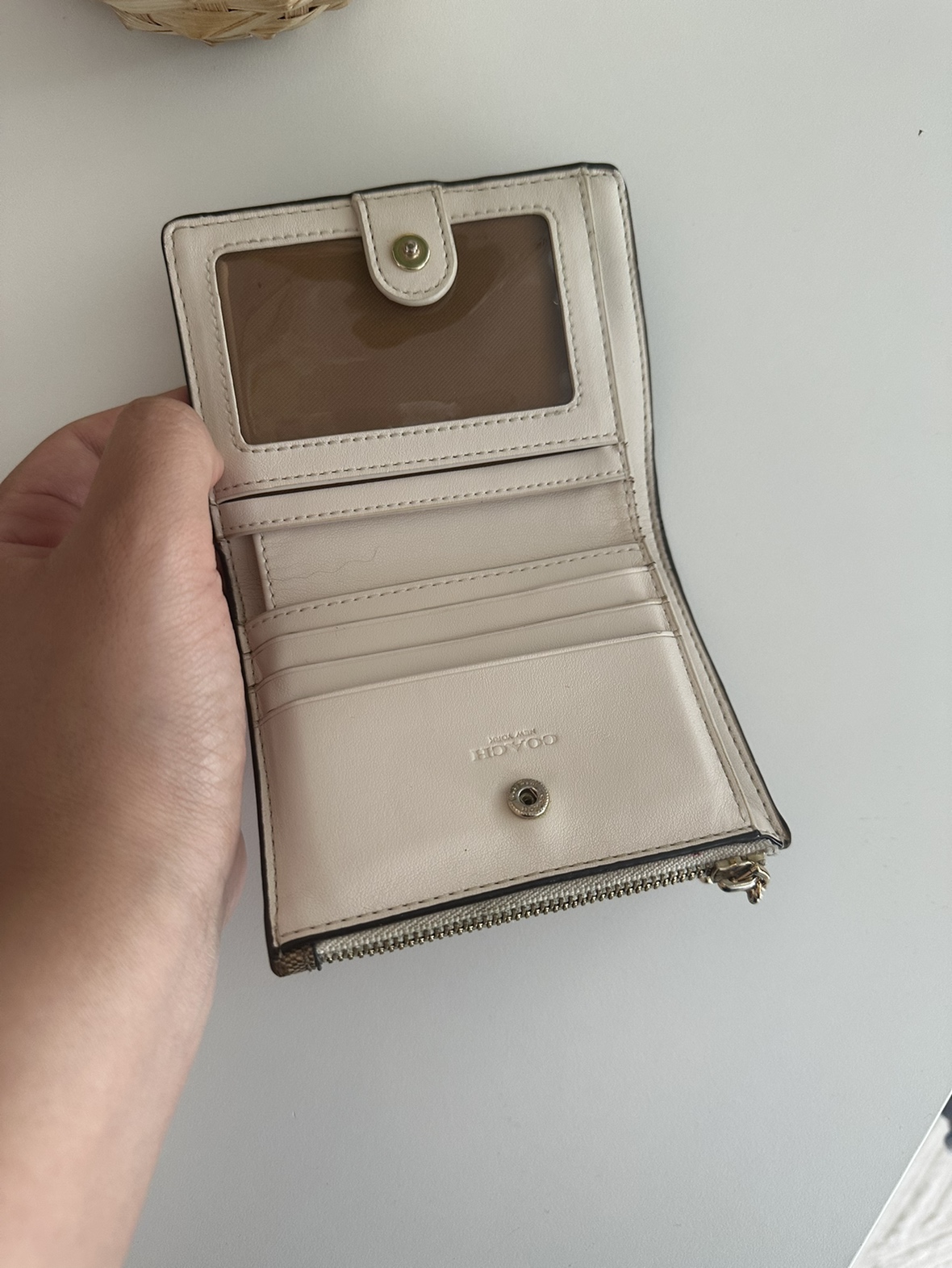 Coach Wallet image indicator(4)