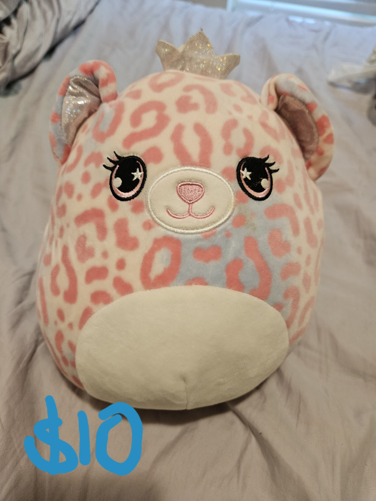 Pink Cheeta Squishmellow thumbnail