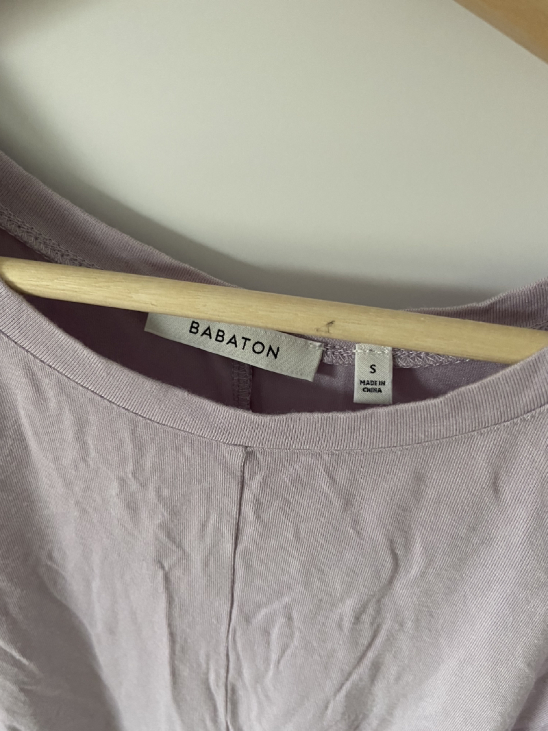 Aritzia Babaton 3/4 slit sleeve jersey top size S image indicator(4)