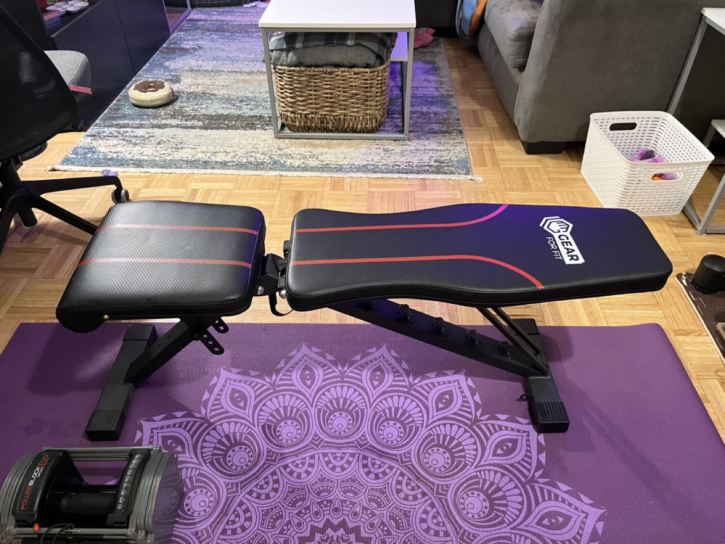 Adjustable workout bench thumbnail