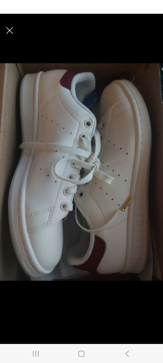 NEW Men's Adidas Stan Smiths (PRICE NEGOTIABLE)