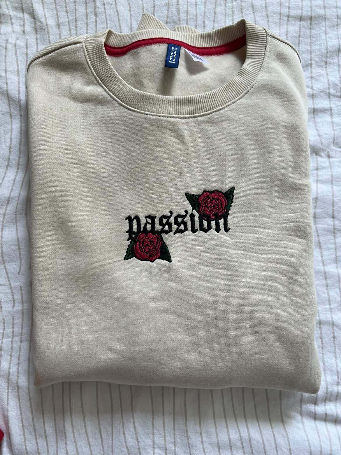 Sweatshirt -  Small - photo 2