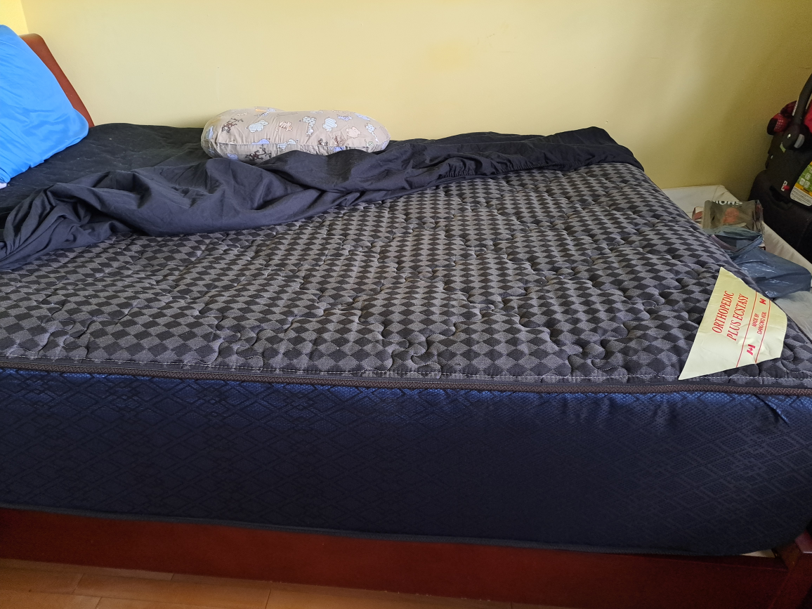 Queen orthopedic  mattress thumbnail