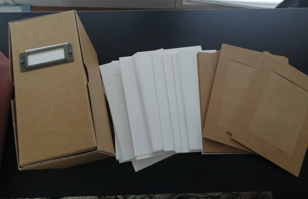 Picture Frames with Box thumbnail