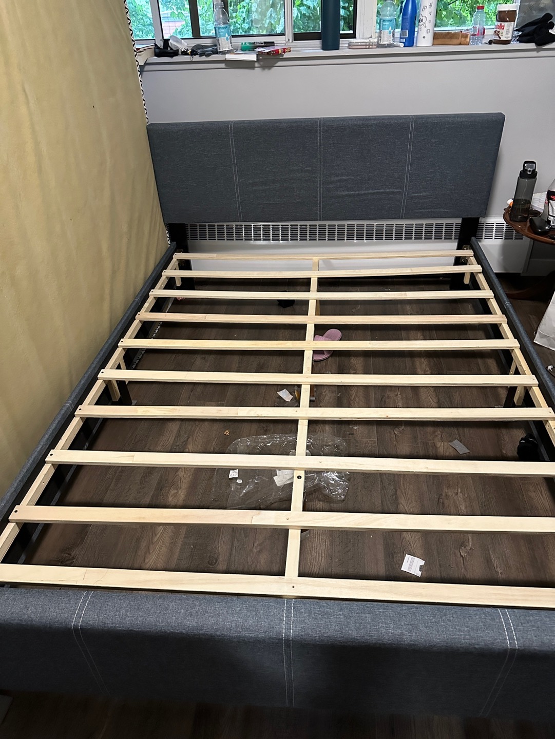 Queen Bedframe available to sale thumbnail