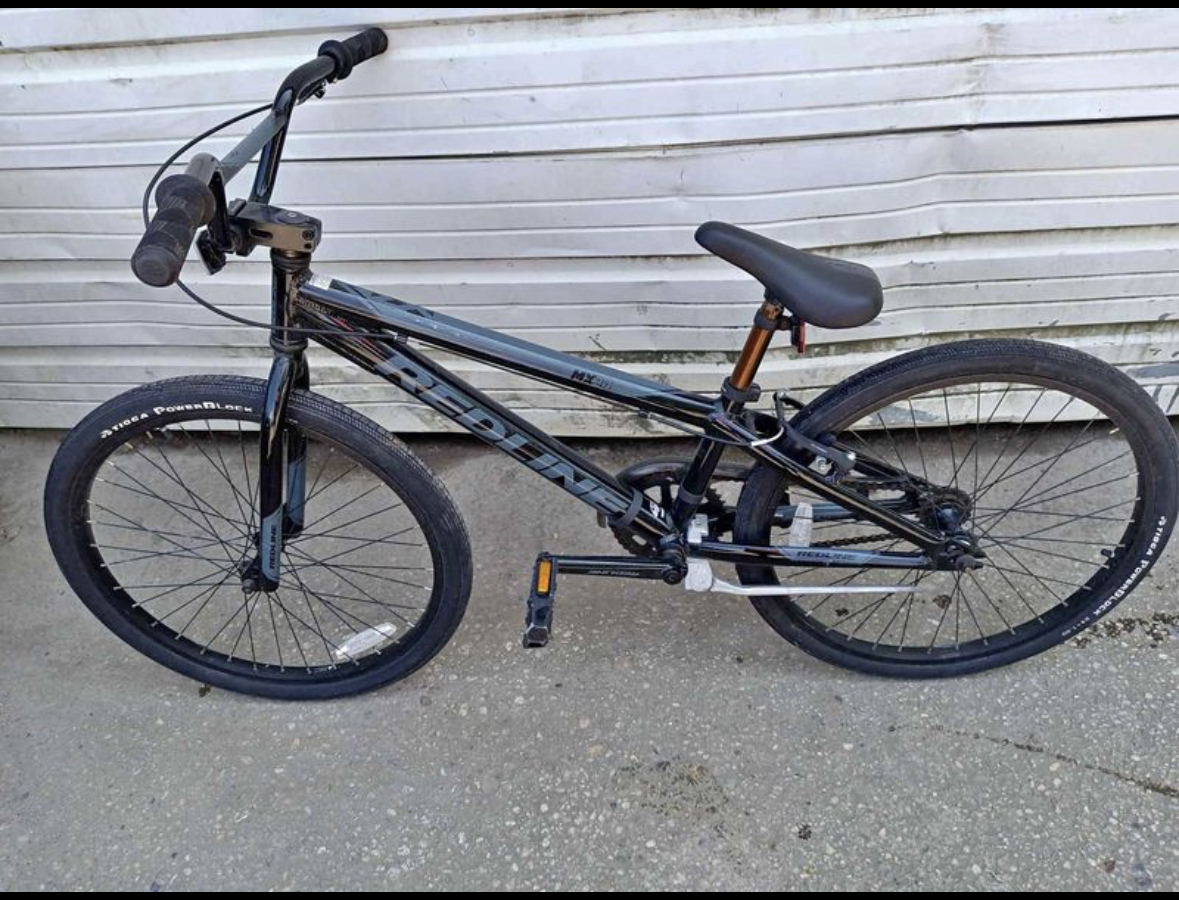 Redline MX24 Bike