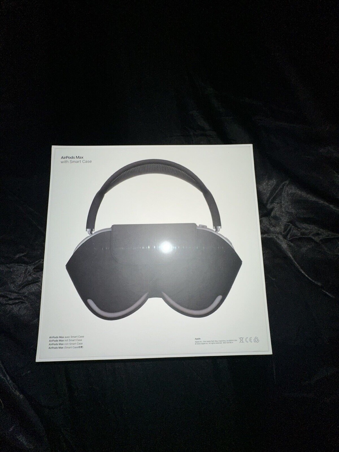 AirPod maxes - photo 2