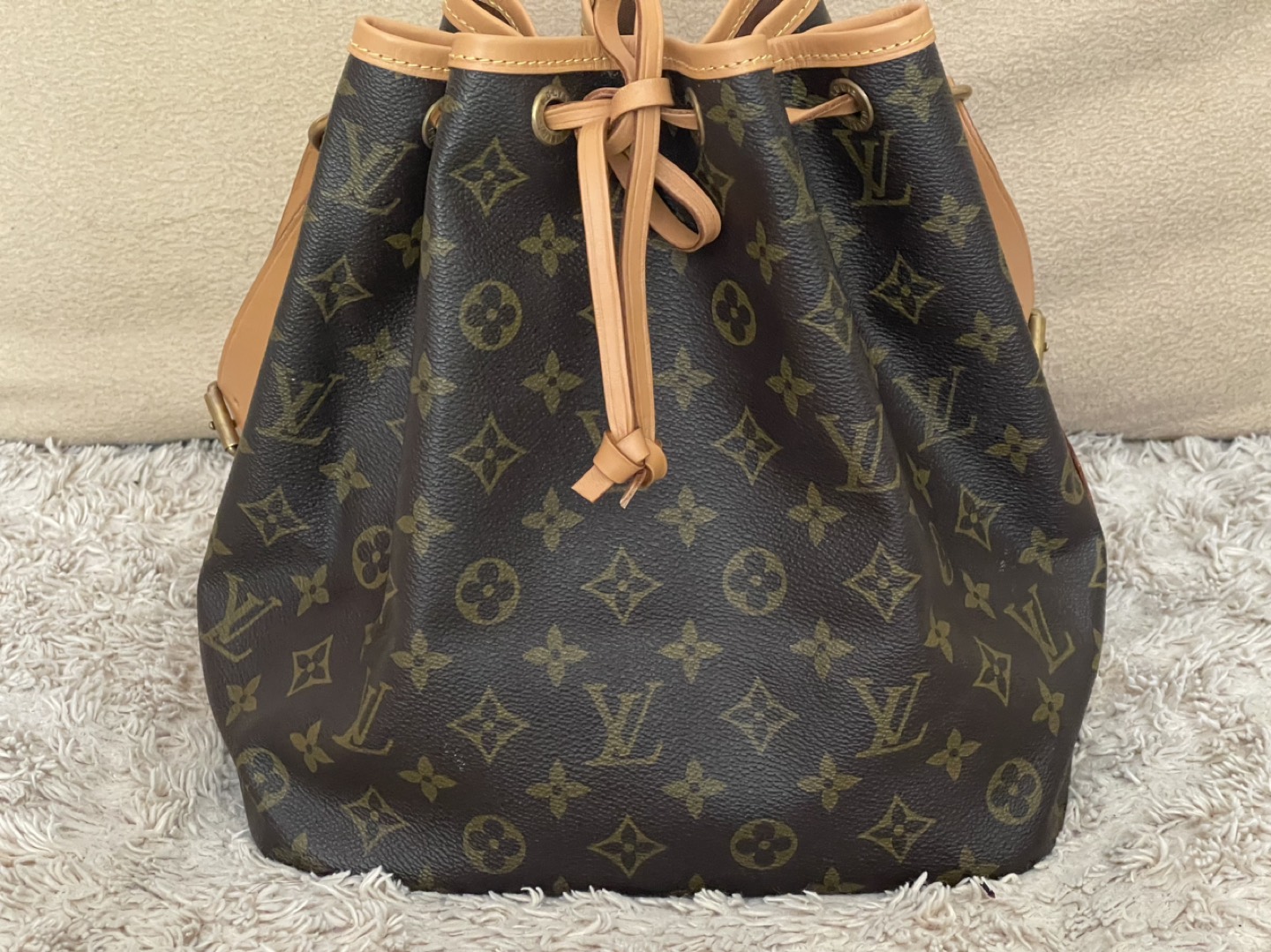 LV bag thumbnail