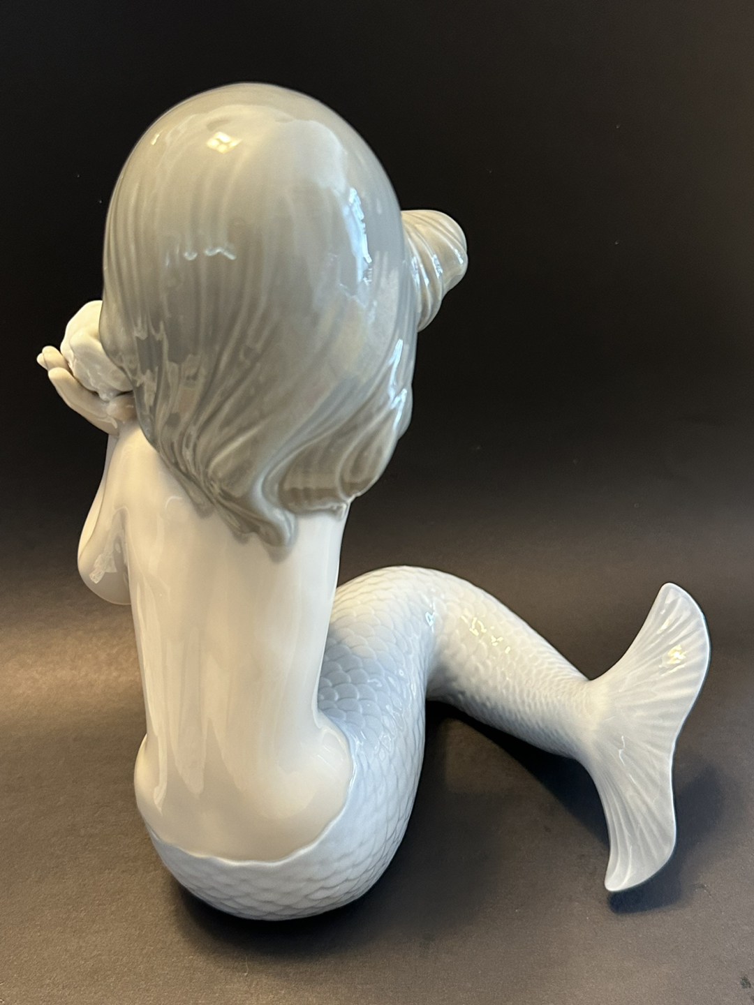 Nao Sounds of The Sea Porcelain Figurine image indicator(3)