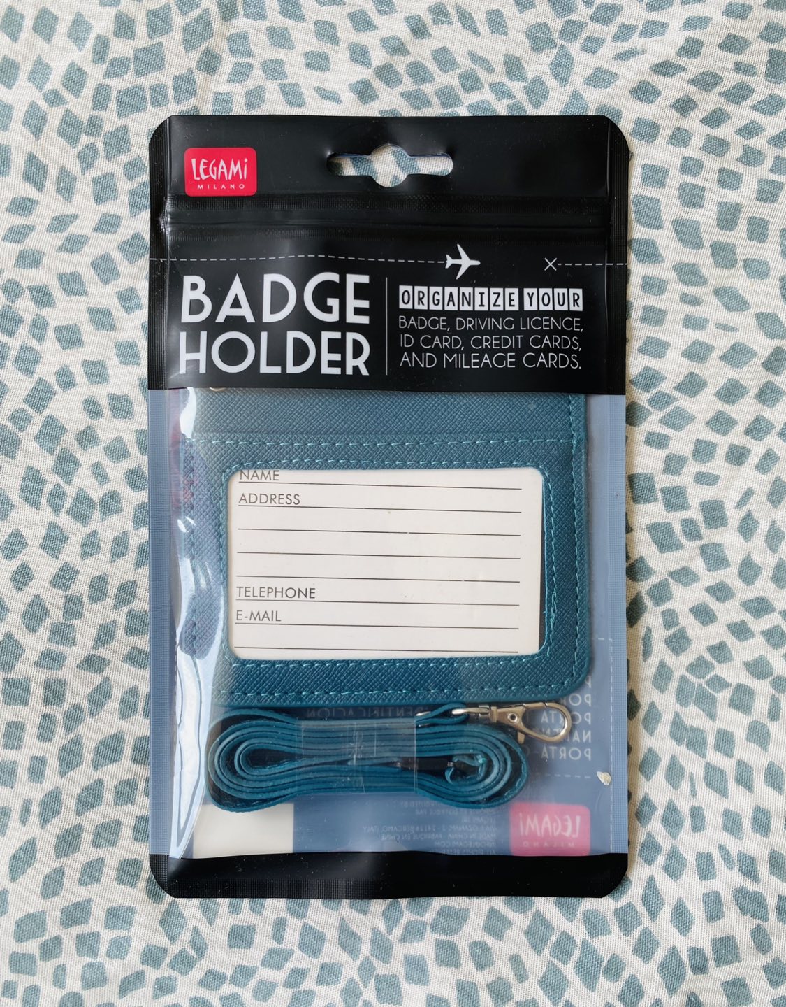 Badge holder & card organizer. 1/3 the price of retail! 🥰