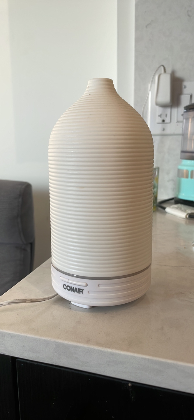 Conair Ultrasonic Humidifier (3 in 1) thumbnail