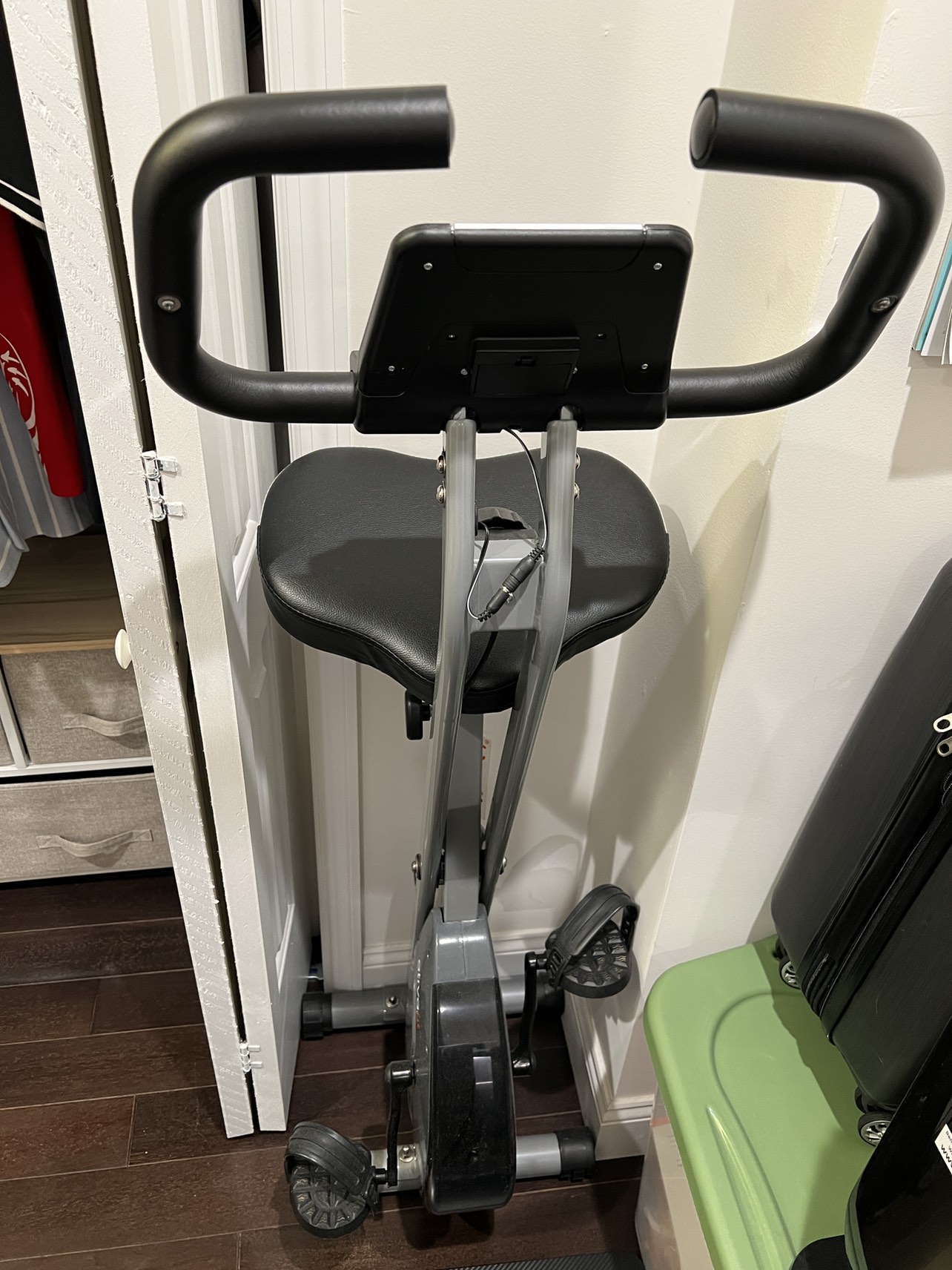 Foldable stationary bike (indoor cycling)