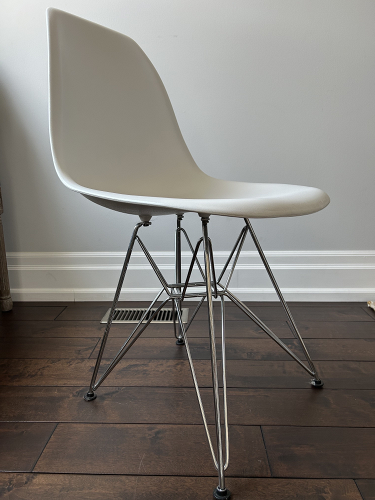 Dining Room Chairs x 2 thumbnail