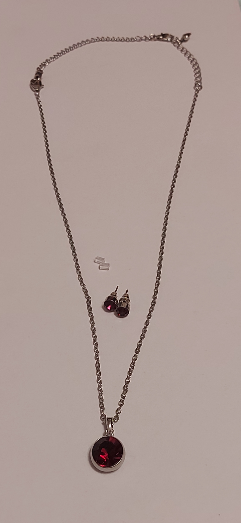 Purple Necklace and Stud Earring Set thumbnail